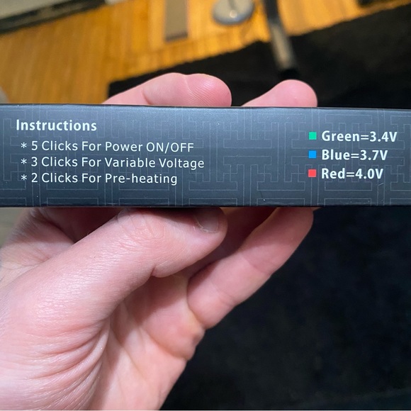 x2 (Two) - 510 Thread Batteries with chargers! - Picture 2 of 5